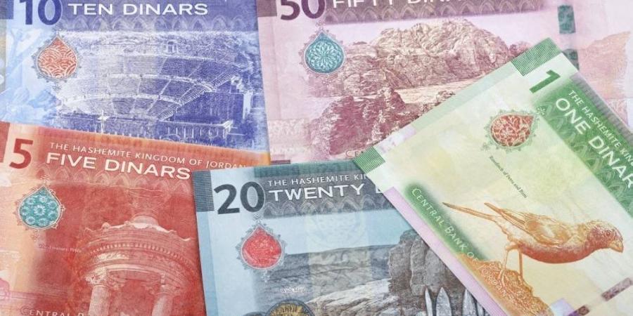 التربية تعلن تحويل اجور المراقبة للعاملين في امتحان التوجيهي.. والصرف صباح الاحد - المصدر 24