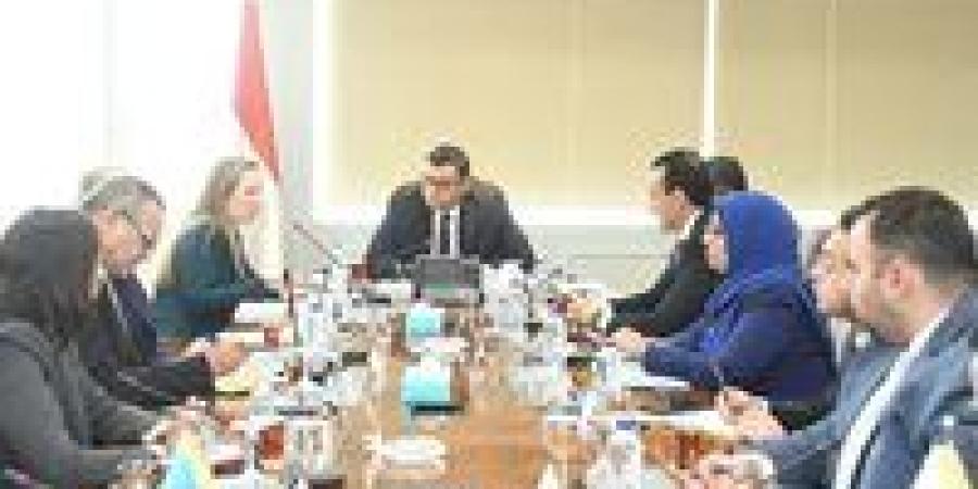 الإسكان وبعثة البنك الدولي يبحثان فرص التعاون في تمويل مشروعات تدعم التحول نحو الإدارة الذكية للمدن - المصدر 24