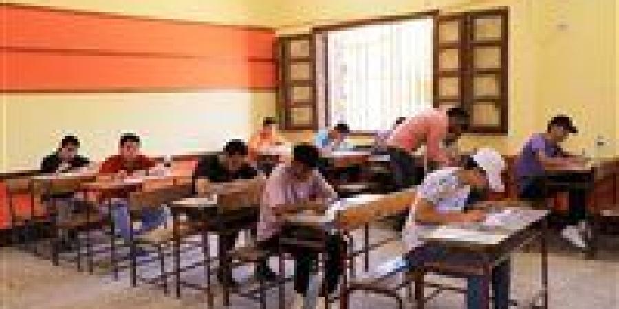 رسميًا.. موعد امتحانات الترم الأول وإجازة نصف العام 2025–2026 (متى تبدأ؟) - المصدر 24