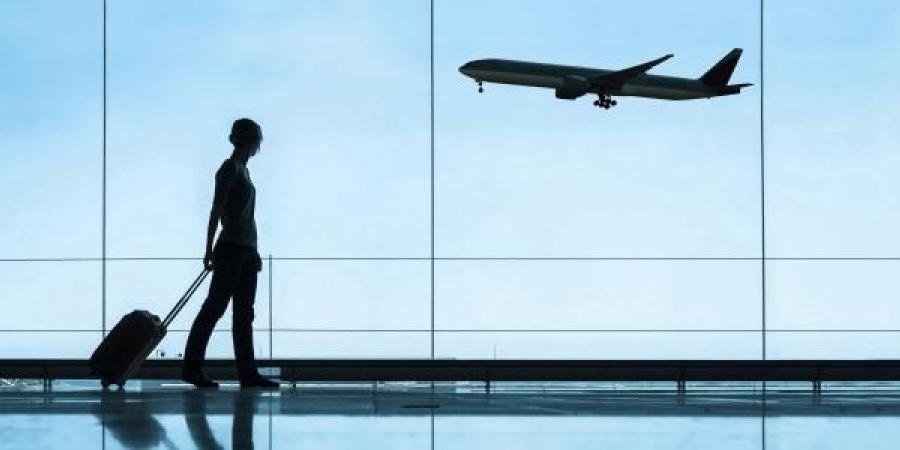 شباب يغادرون الوطن باحثون عن مستقبل ، بعيدا عن وعود زائفة ومقولة .. القادم أجمل ! #عاجل - المصدر 24