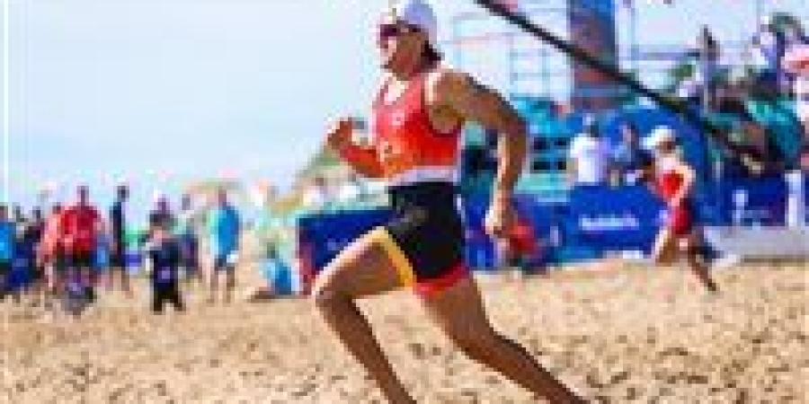 علي علاء: فخور بتحقيق أول ميدالية في تاريخ التجديف الشاطئي - المصدر 24