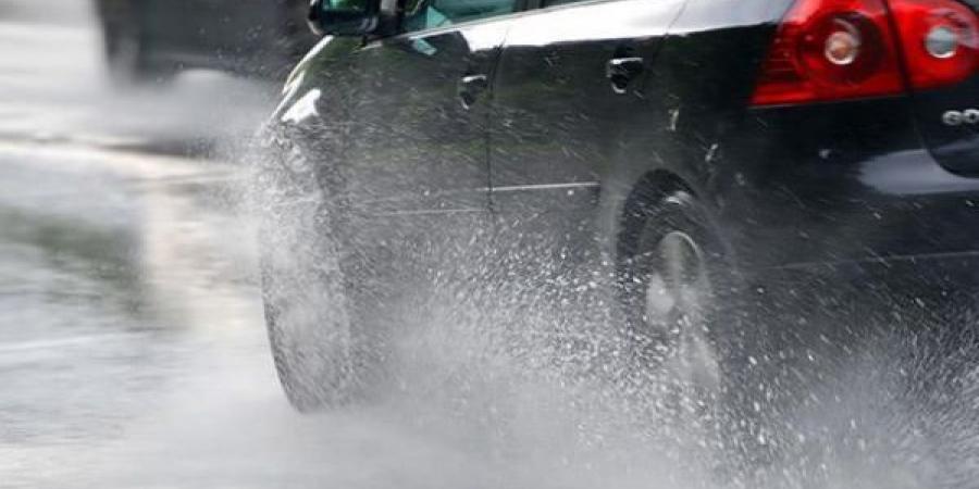 الأمن العام يُحذّر السائقين من خطر الانزلاقات مع بدء تساقط الأمطار #عاجل - المصدر 24