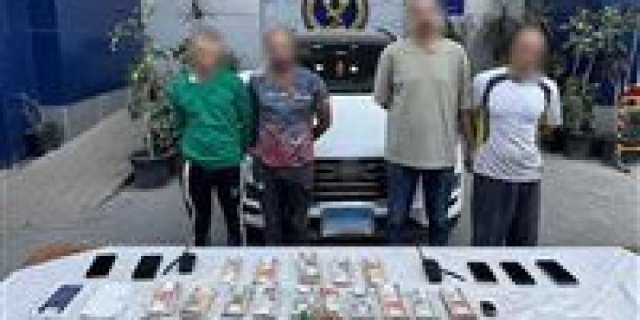 القبض على عصابة استدرجت صاحب شركة وسرقته تحت تهديد السلاح بالمقطم - المصدر 24