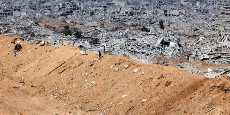 “هآرتس” عن مصدر إسرائيلي: تقسيم غزة لمنطقتين سيجعل الخط الأصفر “جدار برلين” - المصدر 24