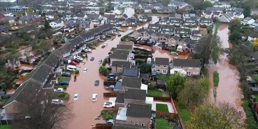 "كلوديا" تقتل 3 في البرتغال وتتسبب بكوارث في بريطانيا - المصدر 24