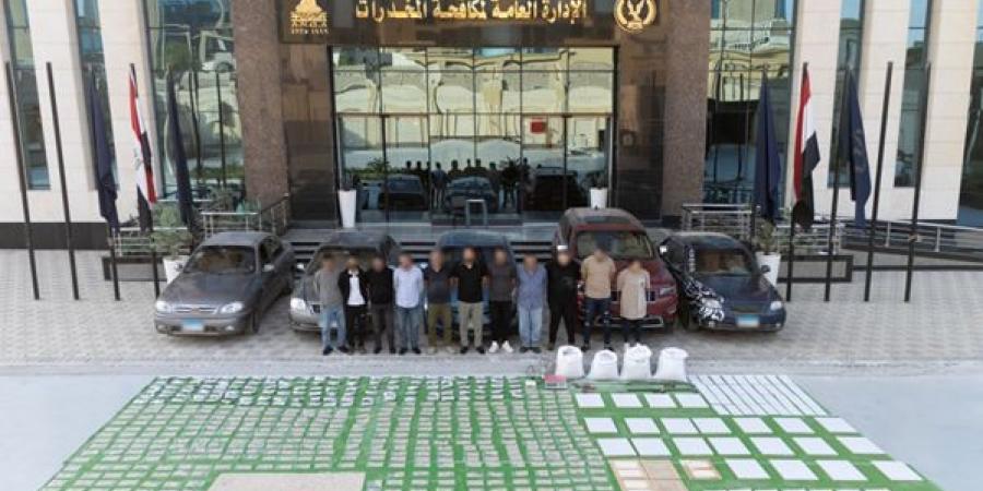 ضربة أمنية.. الداخلية تُسقط أكبر عصابة لتهريب الكبتاجون بـ 2.7 مليار جنيه - المصدر 24