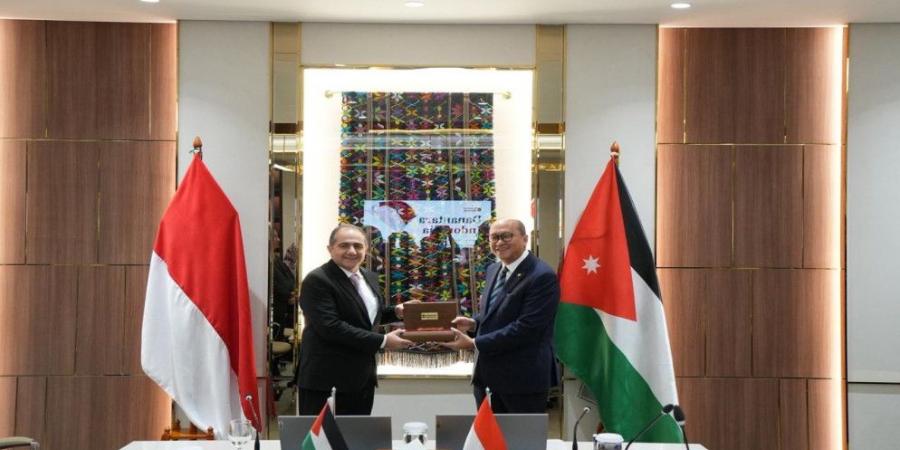 وزير الاستثمار: فرص واعدة لشراكات اقتصادية بين الأردن وإندونيسيا - المصدر 24