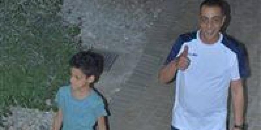 نجل محمد صبري ينعيه بكلمات مؤثرة: "هبقى زيك ان شاء الله وعمري ما هنساك" - المصدر 24