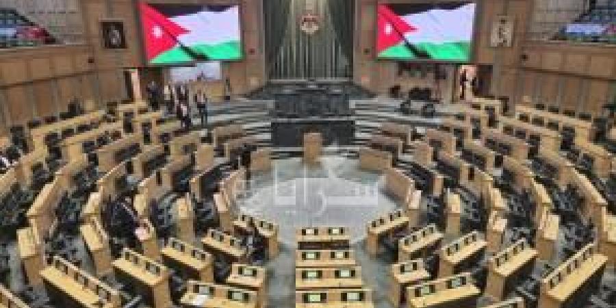 ملف "رفع الرواتب" يتدحرج أمام الحكومة .. هل يجد الطاقم الوزاري مخرجًا؟ - المصدر 24