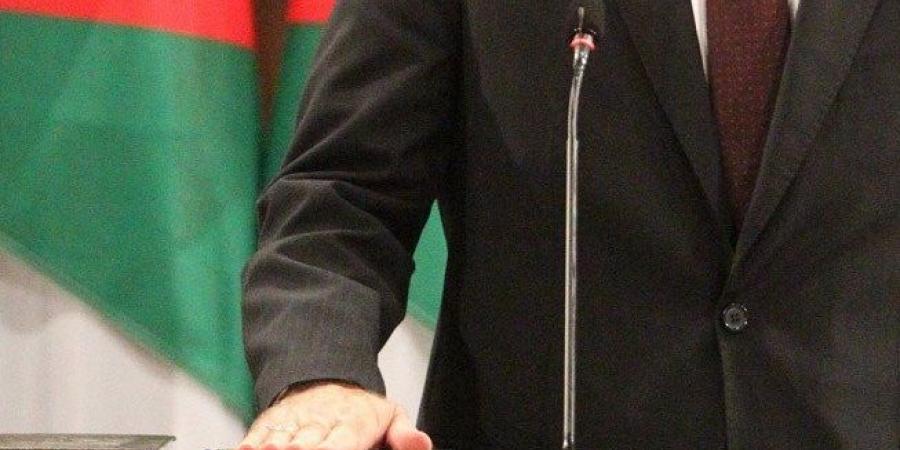 السنيد يكتب: فرق بين من يخدم وطنه، ومن يخدم نفسه - المصدر 24