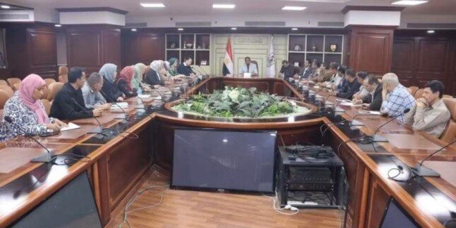 خطة عاجلة لحسم ملف المباني الخطرة ببني سويف.. وتشديدات بالمتابعة الميدانية وإزالة المعوقات - المصدر 24