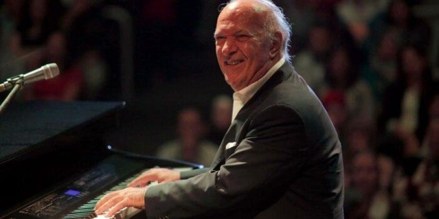 لأسباب صحية.. عمر خيرت يغيب عن حفل مهرجان صدى الأهرامات - المصدر 24