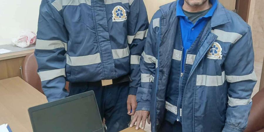 أمانة سائق ومسعف.. عثرا على مبلغ 50 ألف جنيه وسلماه للشرطة بقنا - المصدر 24