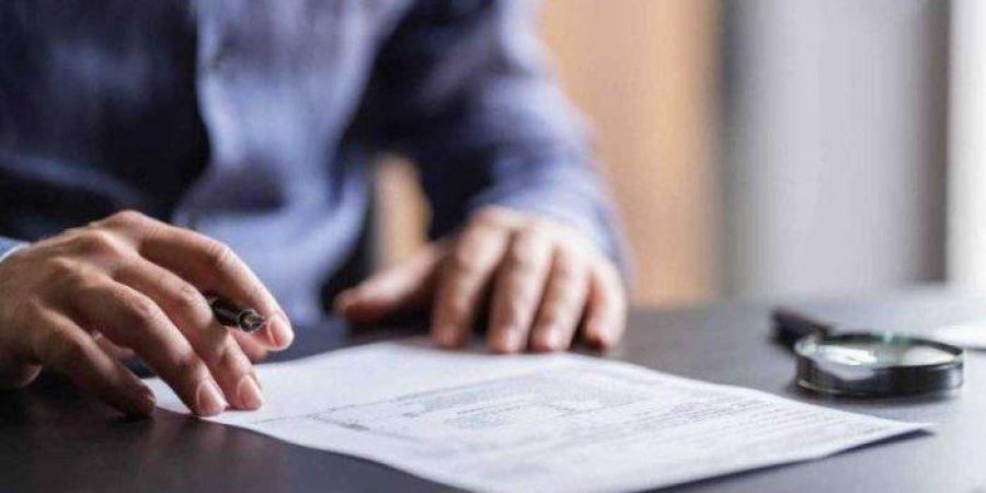 رجل روسي يغير اسمه مرة كل عام.. والسبب صادم؟ - المصدر 24