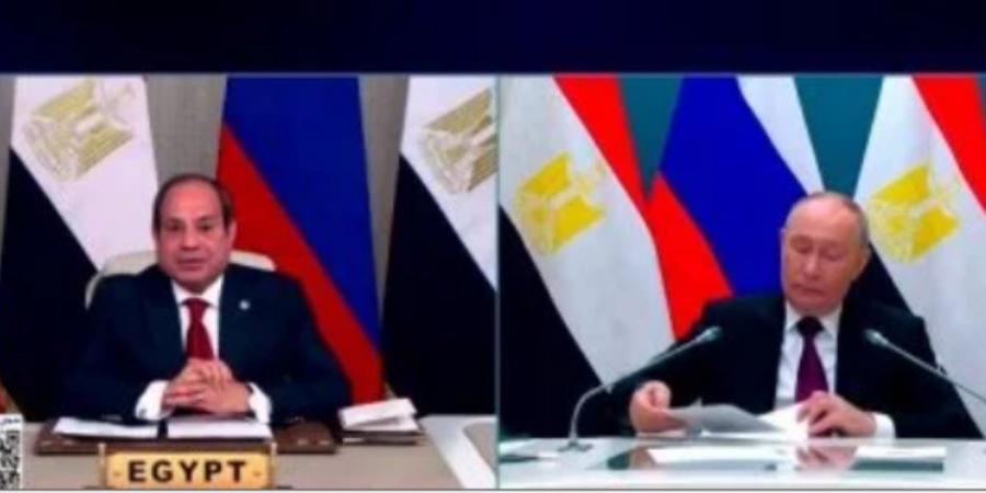 الإعلام الروسي يشيد بوضع هيكل الاحتواء لمفاعل الوحدة الأولى بمحطة الضبعة النووية في مصر .. مراسلنا يوضح - المصدر 24