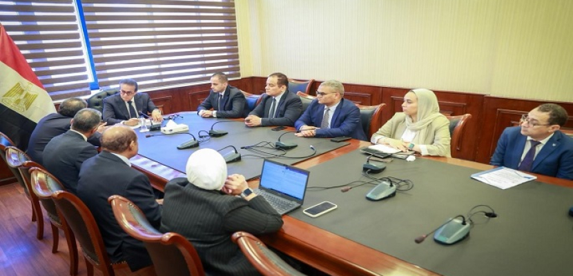 عاجل اخبار مصر | وزير الصحة يشهد توقيع مذكرة تفاهم لتقديم خدمات التحصيل الإلكترونى