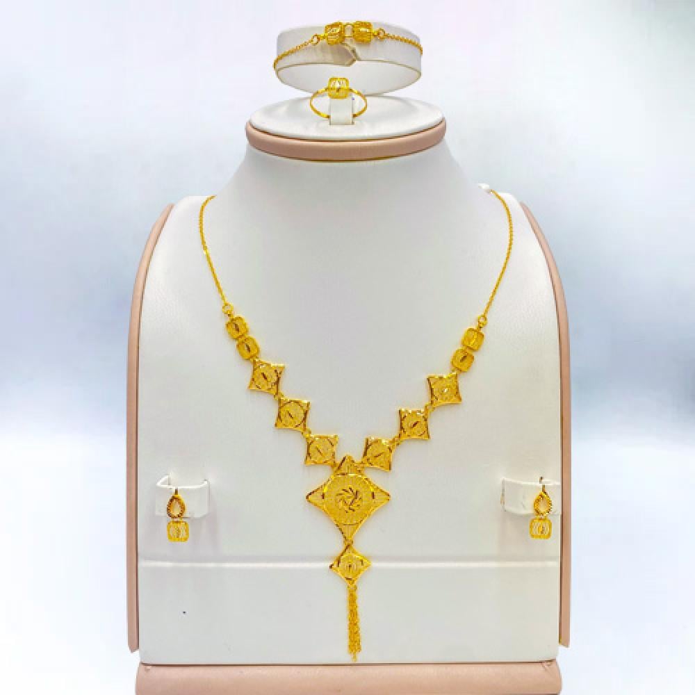 صدمة جديدة في سوق الذهب.. عيار 21 يقفز إلى 7500 جنيه اليوم الخميس 12 مارس 2026 والجنيه الذهب يسجل 60 ألف جنيه