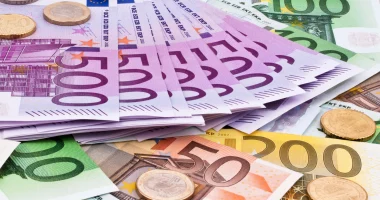 تراجع سعر اليورو اليوم في مصر الخميس 19 مارس 2026.. هبوط مفاجئ بالبنوك بعد موجة ارتفاع – هل يستمر الانخفاض أم يرتد قريبًا؟