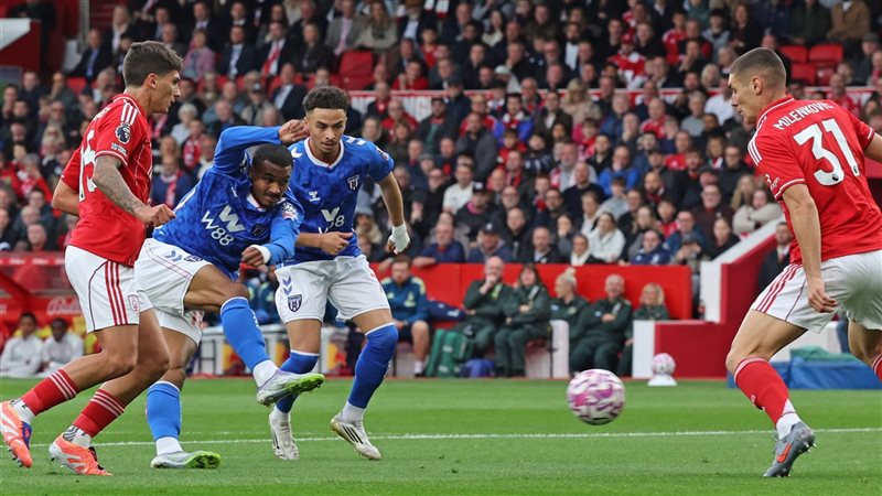 سندرلاند ضد نوتنجهام فورست في الدوري الإنجليزي الممتاز 2026.. موعد المباراة، ترتيب الفريقين، التاريخ، والإحصائيات الكاملة قبل المواجهة المنتظرة