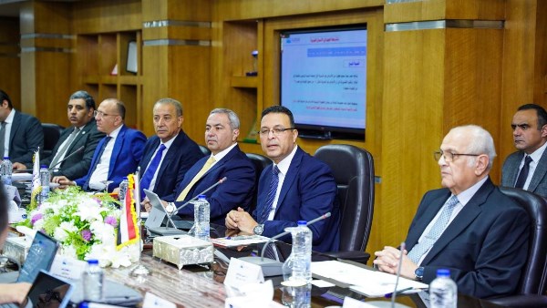 استعدادات مصر للتعداد العام للسكان والمنشآت 2027: تفاصيل اللقاء بين وزير التخطيط ورئيس الجهاز المركزي للتعبئة والإحصاء