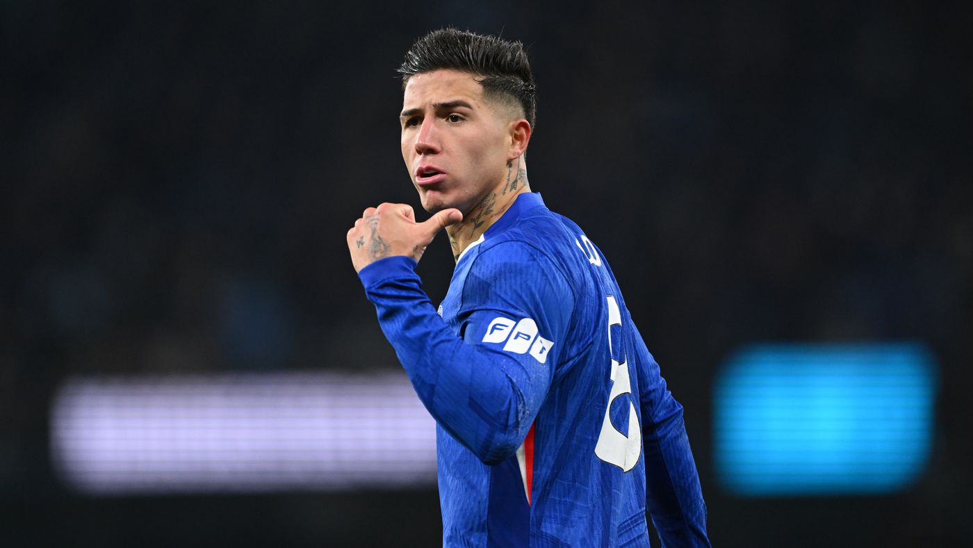 عودة إنزو فرنانديز تشعل القمة.. تشكيل تشيلسي ومانشستر يونايتد الرسمي اليوم في الدوري الإنجليزي 2025/2026 وموعد المباراة وأبرز مفاتيح الفوز في صراع المربع الذهبي