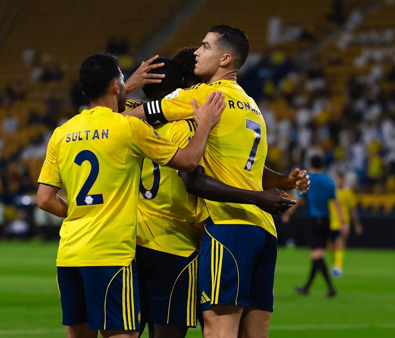 فيديو اشتباكات بالأيدي بين اللاعبين في مباراة النصر وأهلي جدة في الدوري السعوي بعد فوز رفقاء كريستيانو بهدفين دون رد