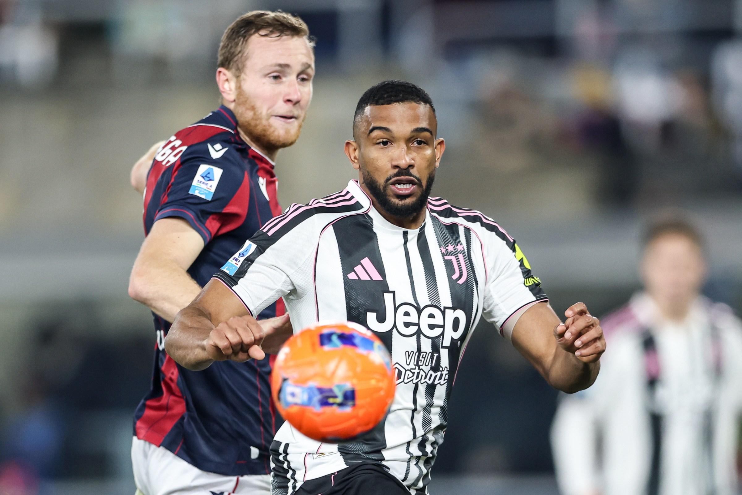 بث مباشر مباراة يوفنتوس وبولونيا اليوم في الدوري الإيطالي Juventus vs Bologna 2026 والقنوات الناقلة والتشكيل المتوقع.. كل ما تريد معرفته عن قمة الجولة 33 قبل صافرة البداية