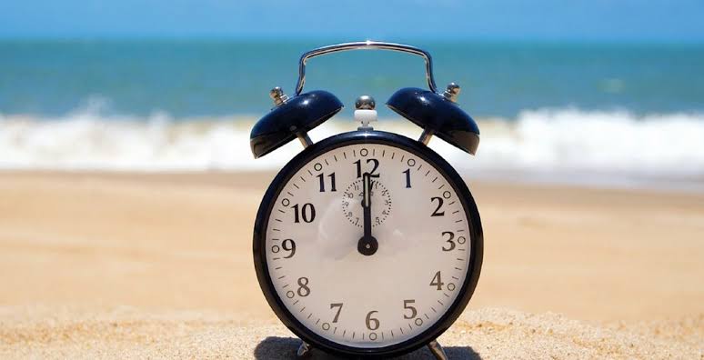 التوقيت الصيفي 2026 في مصر رسميًا.. آخر موعد للعمل بالتوقيت الشتوي وموعد تقديم الساعة 60 دقيقة وتأثير القرار على الحياة اليومية للمواطنين