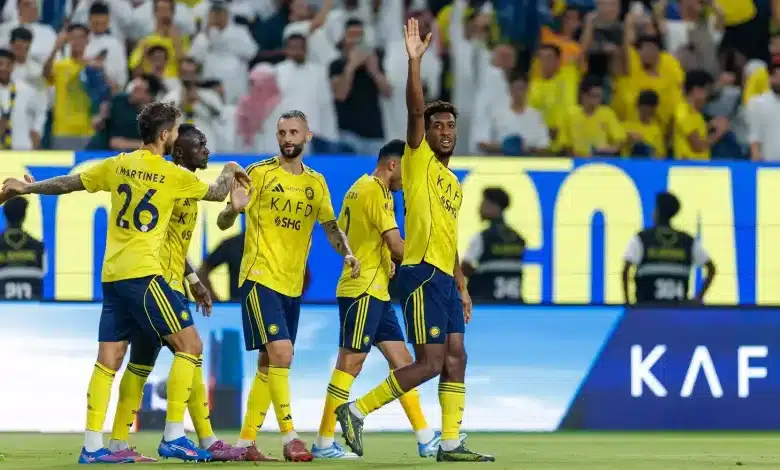 حقيقة غياب كومان وسيماكان عن مباراة النصر والهلال في ديربي الرياض.. موقف الثنائي الرسمي قبل القمة الحاسمة