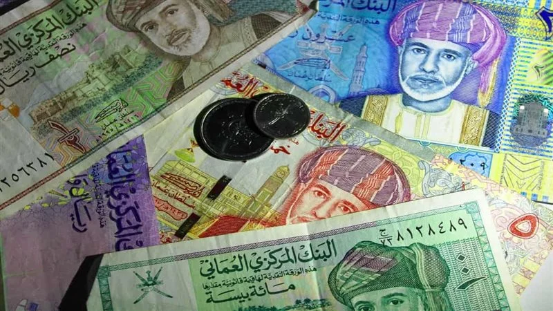 سعر الريال العماني اليوم في البنوك المصرية الثلاثاء 5 مايو 2026 مقابل الجنيه المصري تحديث شامل لحركة البيع والشراء واستقرار مفاجئ في السوق المصرفي