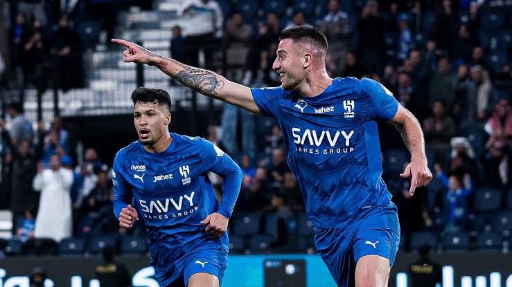 Al Hilal vs Al Hazm.. القنوات الناقلة لمباراة الهلال ضد الحزم اليوم في الدوري السعودي 2026.. التردد الرسمي وموعد اللقاء والمعلق وكيف تشاهد المباراة بث مباشر بجودة عالية