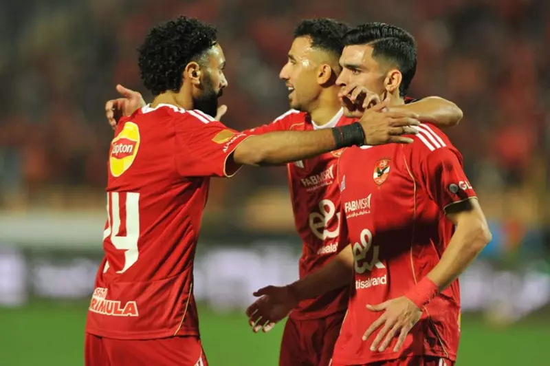 Al Ahly vs Zamalek بث مباشر الزمالك ضد الأهلي الآن.. بنشرقي يضرب مجددًا والنتيجة تتحول إلى 3-0 وسط انهيار دفاعي للأبيض
