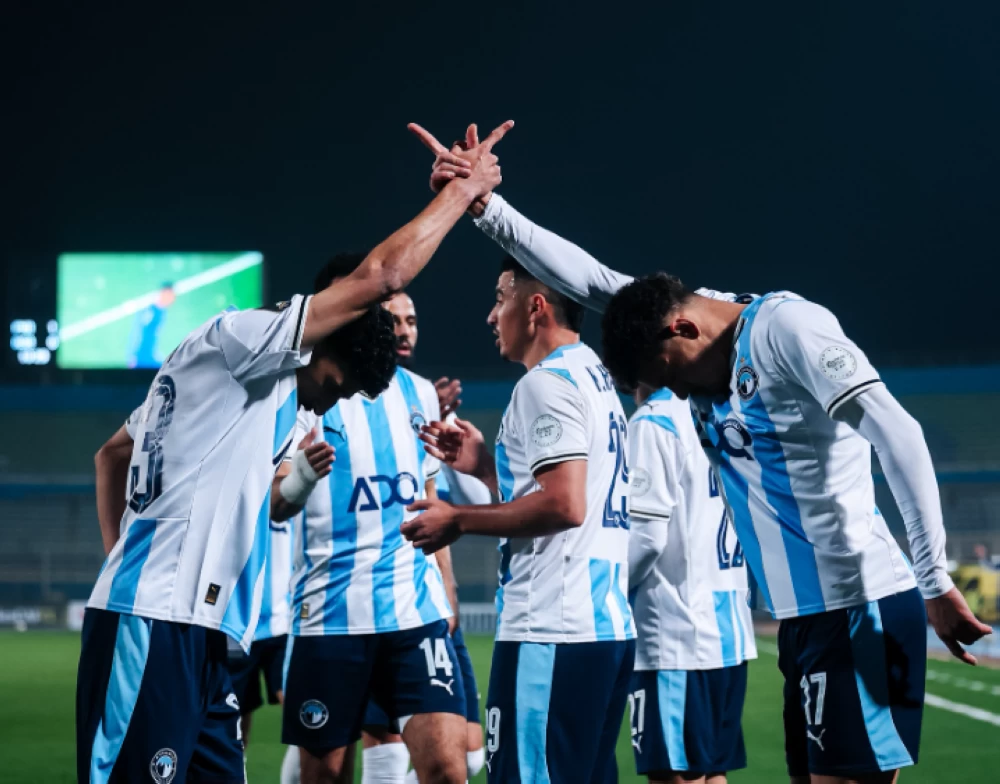 بث مباشر بيراميدز ضد غزل المحلة اليوم في الدوري المصري.. موكوينا يدفع بأوباما ويكشف عن مفاجأة في خط الوسط