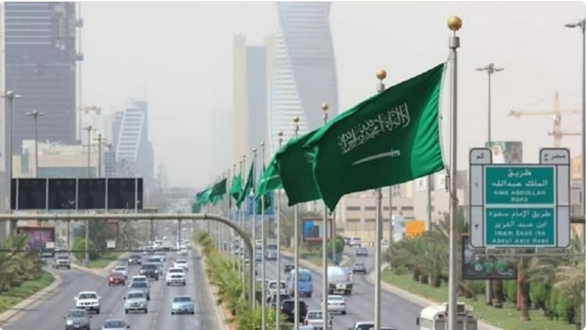 طقس السعودية اليوم الأحد 9 أغسطس 2026.. أمطار رعدية وزخات برد ورياح نشطة على عدة مناطق وتحذيرات من ارتفاع الموج